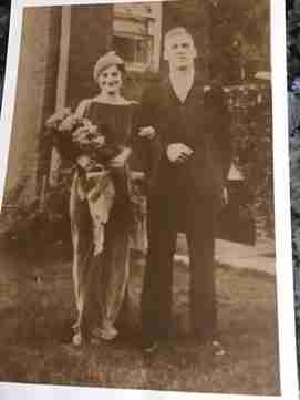 Black and white photo of newlywed Strasbaugh couple in 1933.